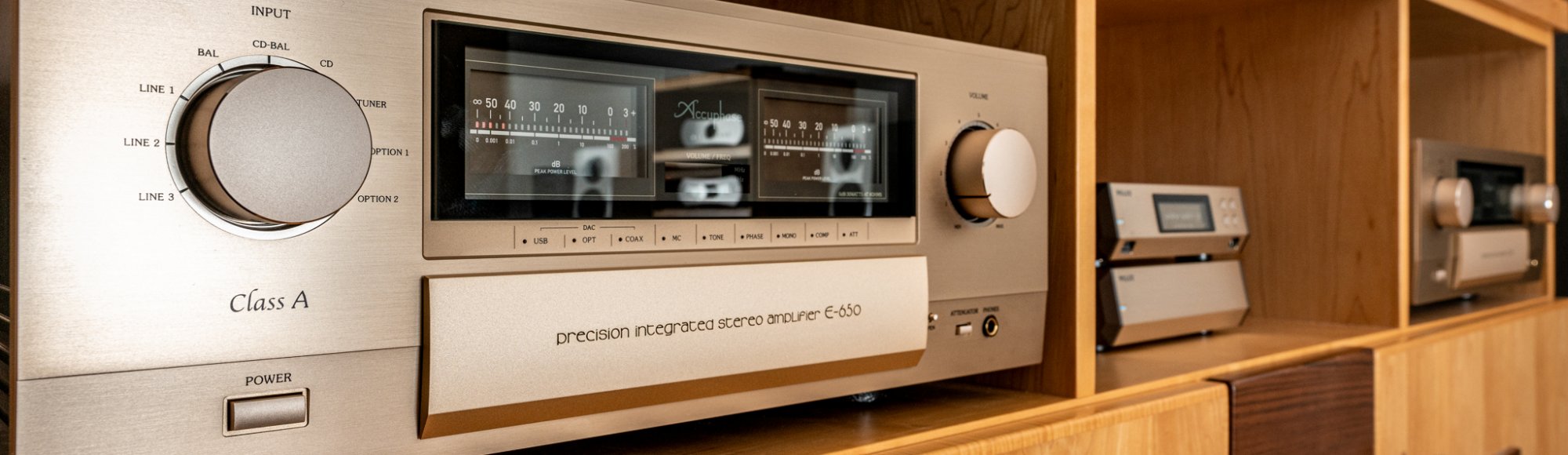 ACCUPHASE